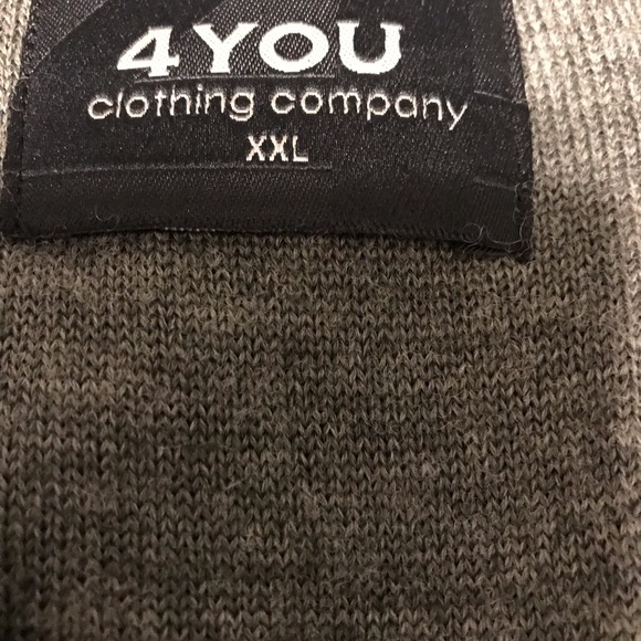 4 you clothing Company men’s Sweather - Picture 5 of 5